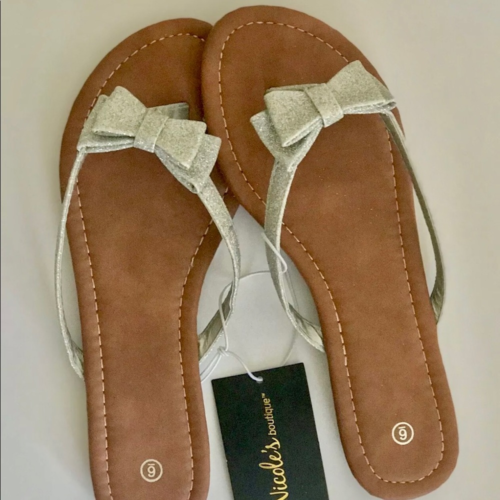NICOLE’S BOUTIQUE | Glitter Bow Sandal